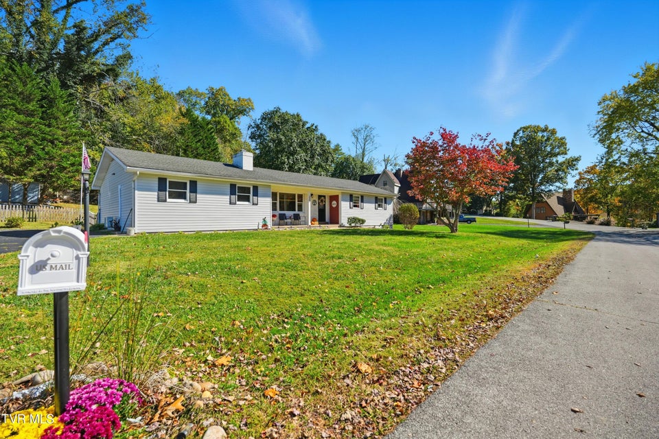 Photo #3: 333 Boone Lake Circle