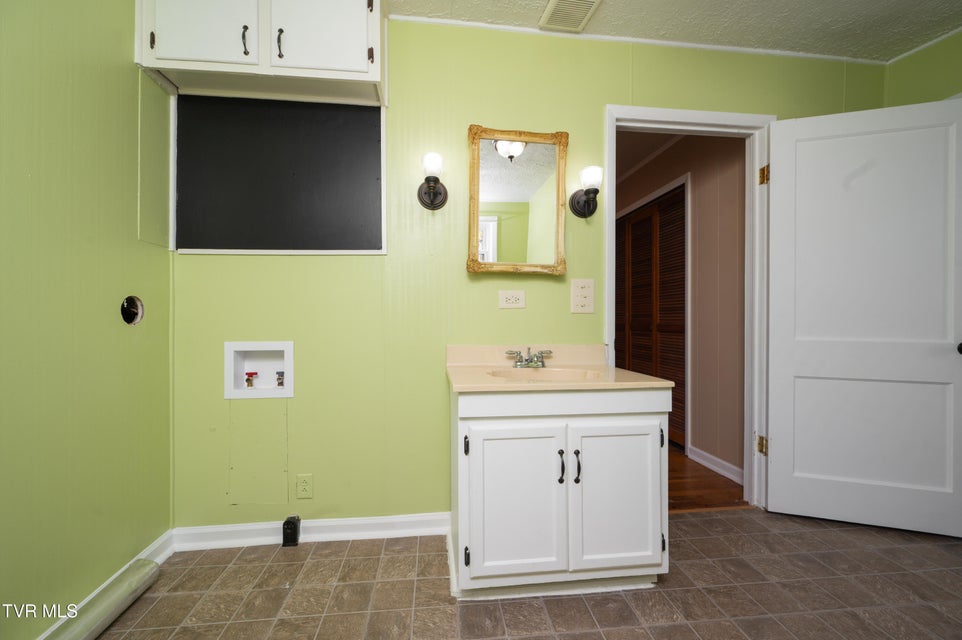 Photo #18: 143 Lazy Acres 