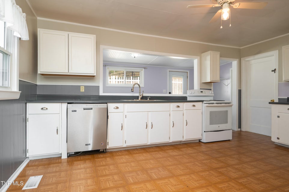 Photo #20: 143 Lazy Acres 