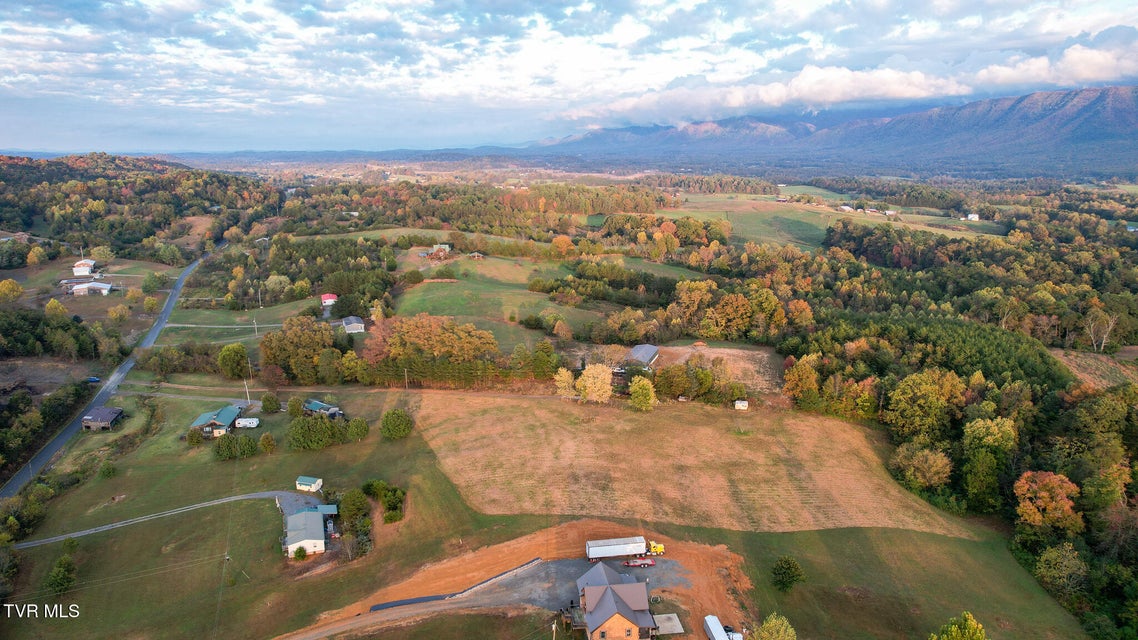 Photo #7: 1915 Shakerag Road