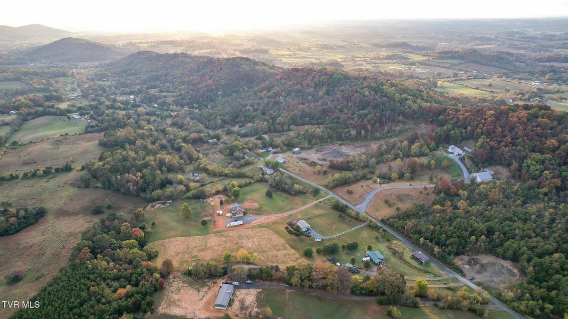 Photo #8: 1915 Shakerag Road