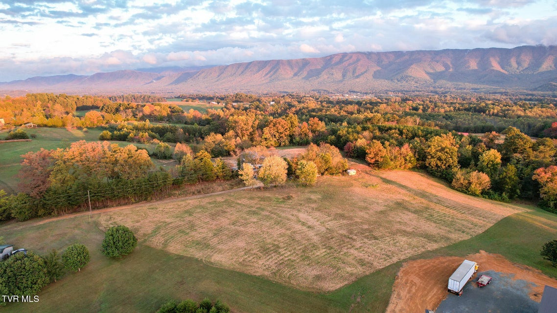 Photo #5: 1915 Shakerag Road