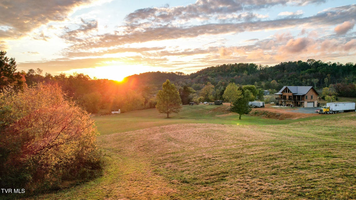 Photo #22: 1915 Shakerag Road