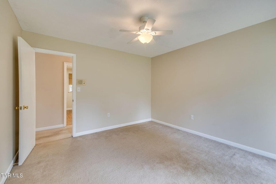 Photo #22: 206 Windmere Place