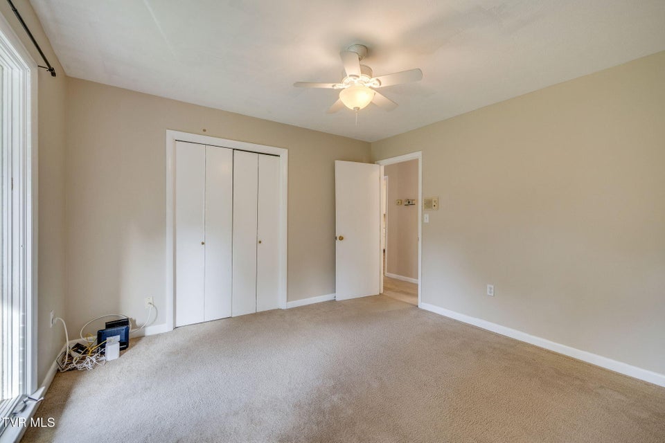 Photo #23: 206 Windmere Place