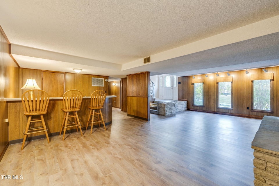 Photo #27: 206 Windmere Place