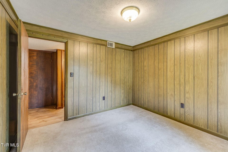 Photo #31: 206 Windmere Place