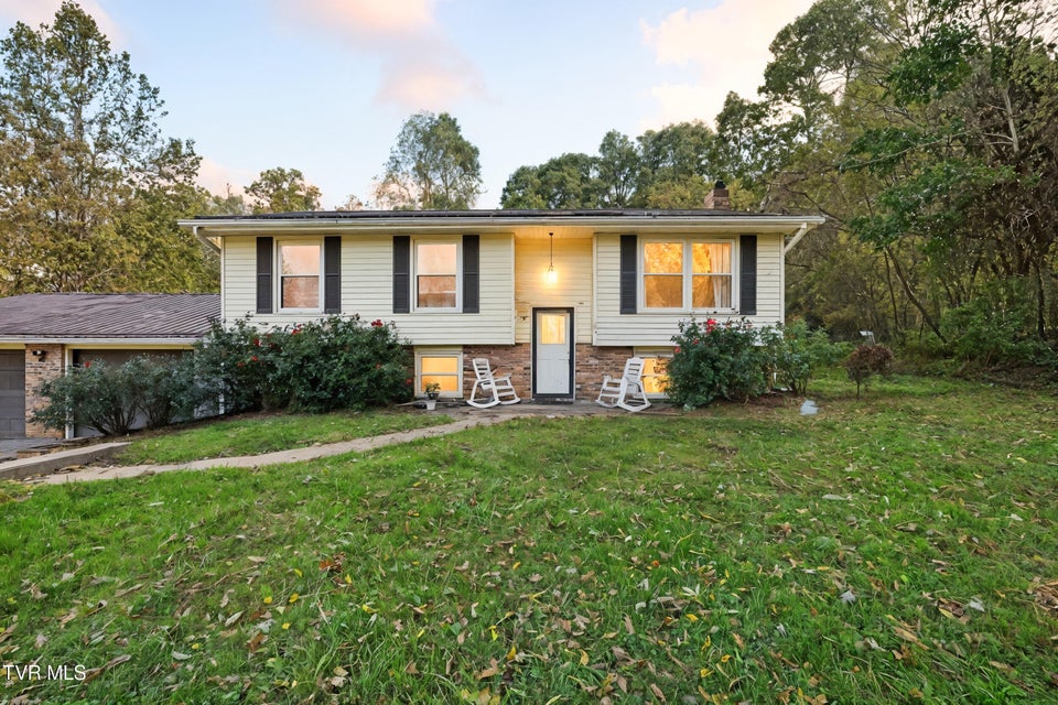 Photo #2: 304 Rutledge Lane