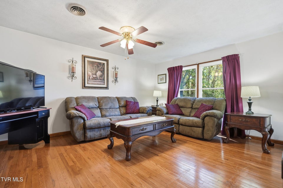 Photo #5: 304 Rutledge Lane