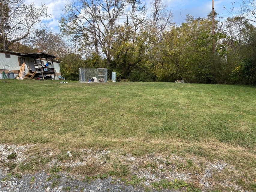 Photo #5: 164 2nd Avenue