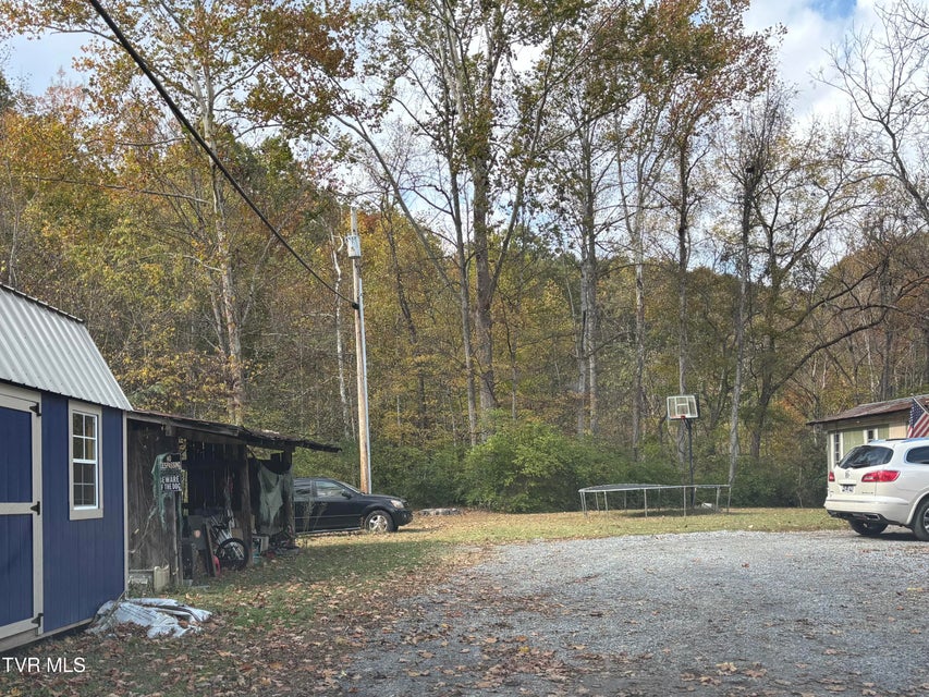 Photo #4: 164 2nd Avenue