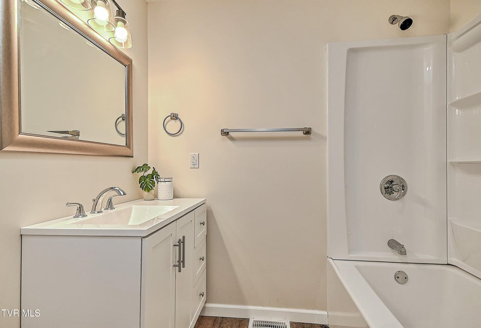 Photo #22: 1091 Shipley Ferry Road