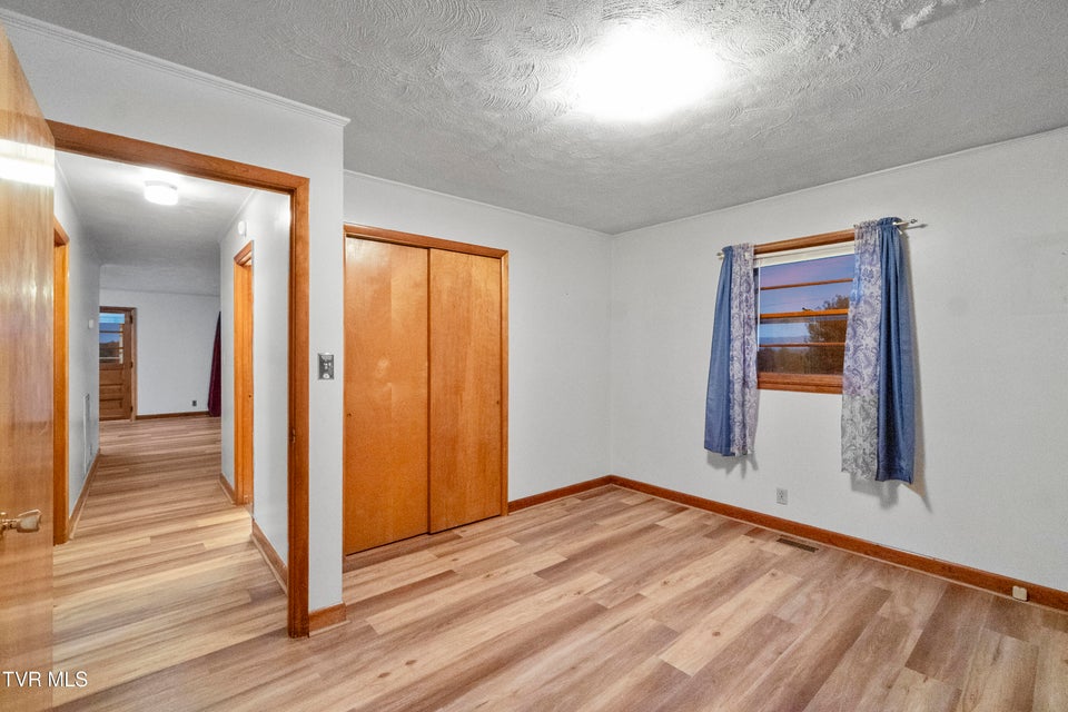 Photo #29: 135 Walton Circle