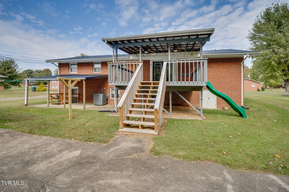 Photo #30: 1006 Sylvan Circle