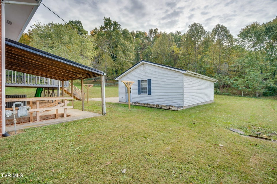 Photo #33: 1006 Sylvan Circle