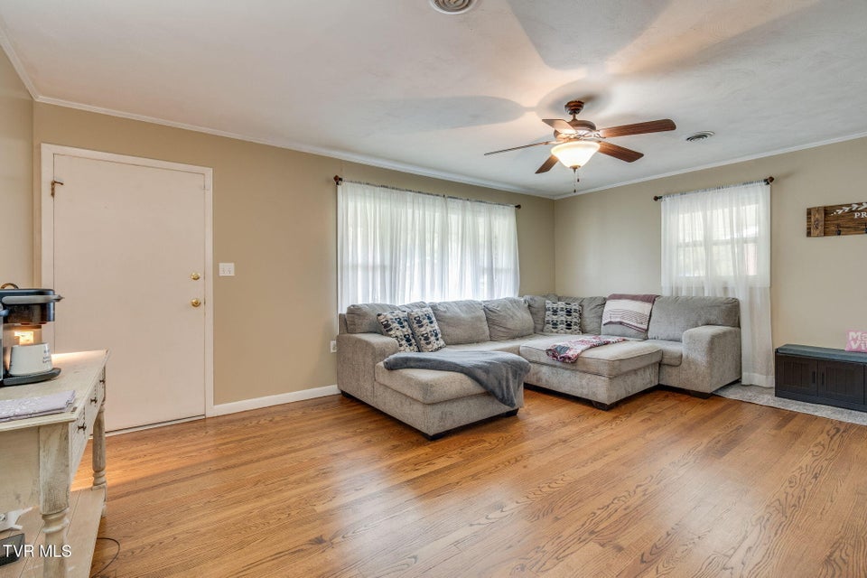 Photo #6: 1006 Sylvan Circle