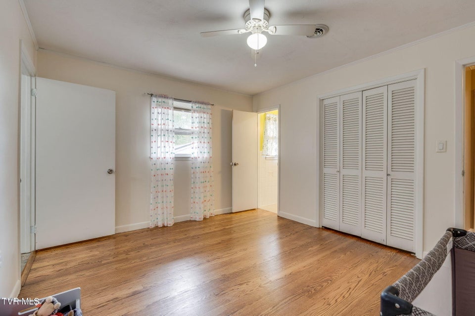 Photo #14: 1006 Sylvan Circle