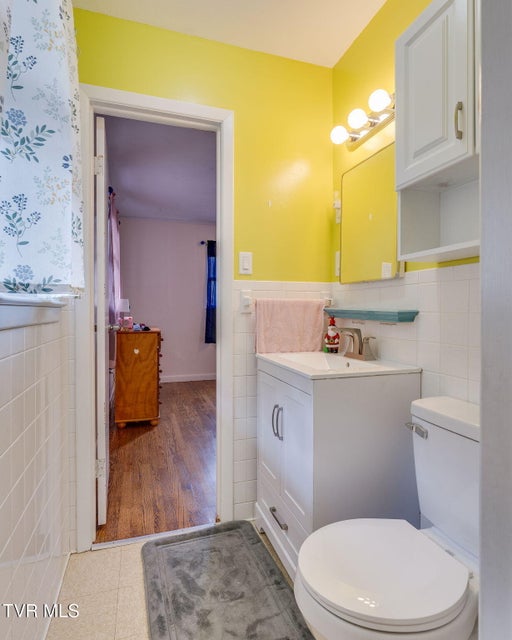 Photo #17: 1006 Sylvan Circle