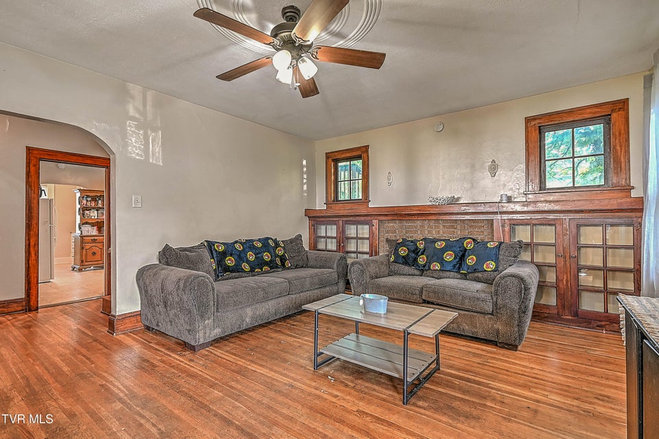 Photo #10: 416 Moore Street