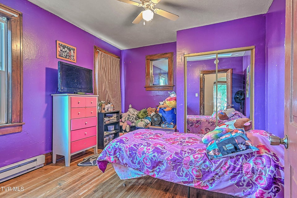 Photo #16: 416 Moore Street