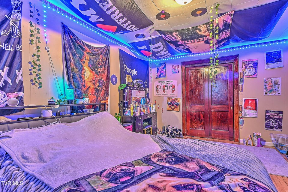 Photo #26: 416 Moore Street