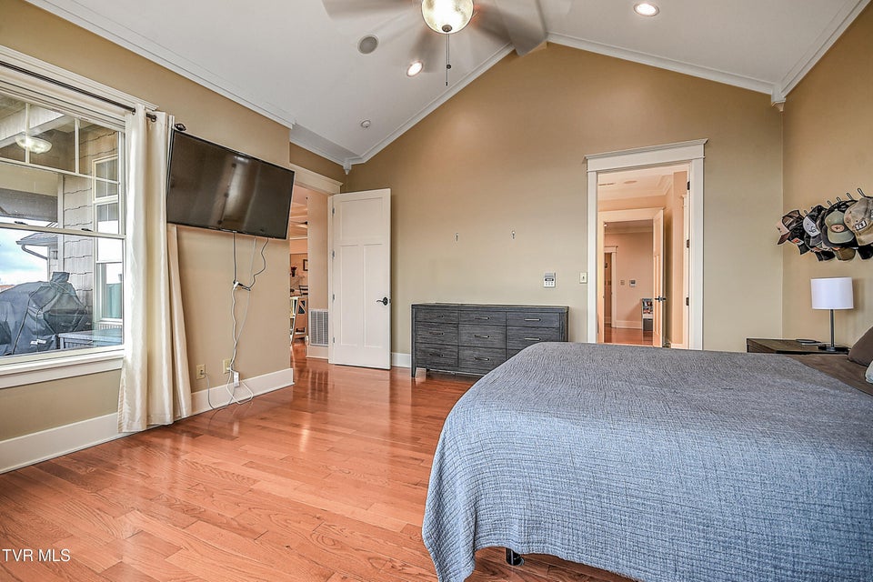 Photo #37: 640 Hamilton Hill Road