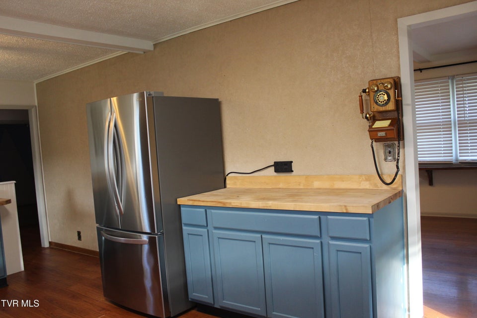 Photo #4: 618 East Carters Valley Road