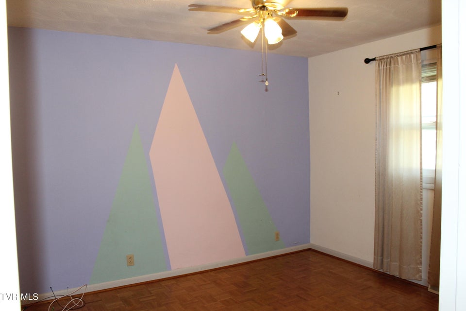 Photo #8: 618 East Carters Valley Road