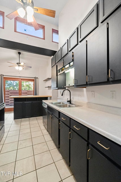 Photo #20: 35 Alpine Cove