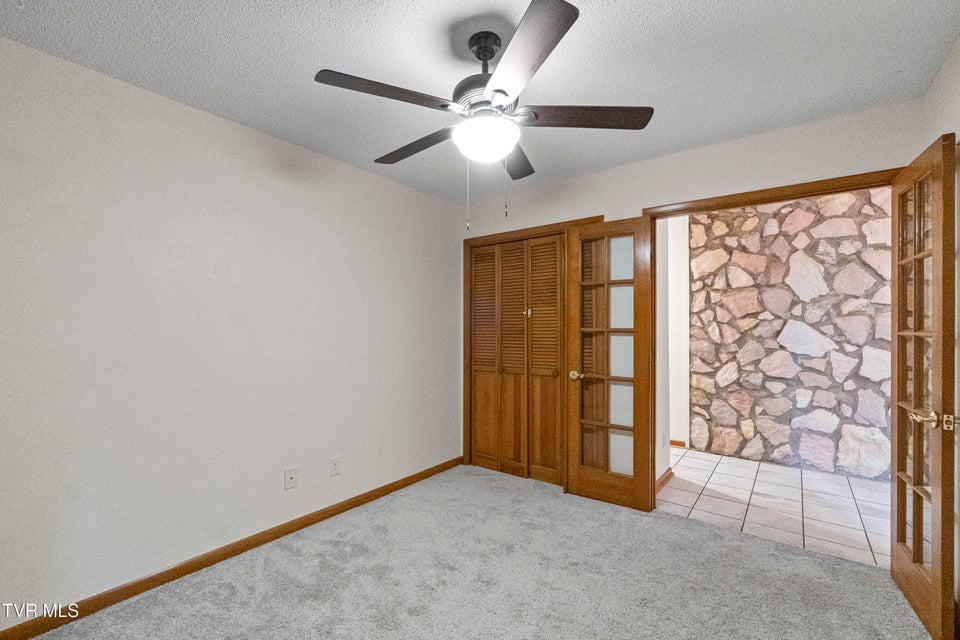 Photo #24: 35 Alpine Cove