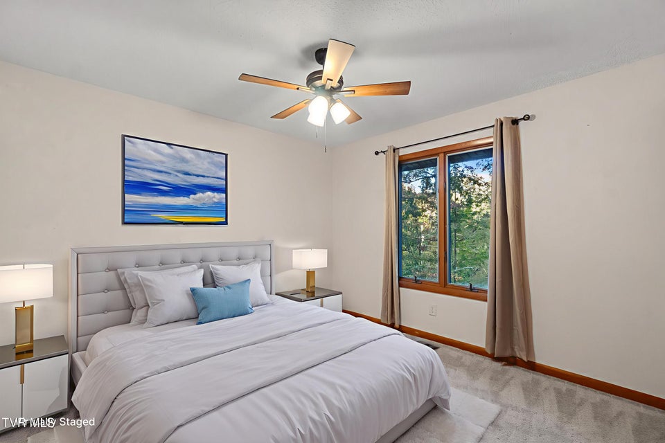 Photo #26: 35 Alpine Cove