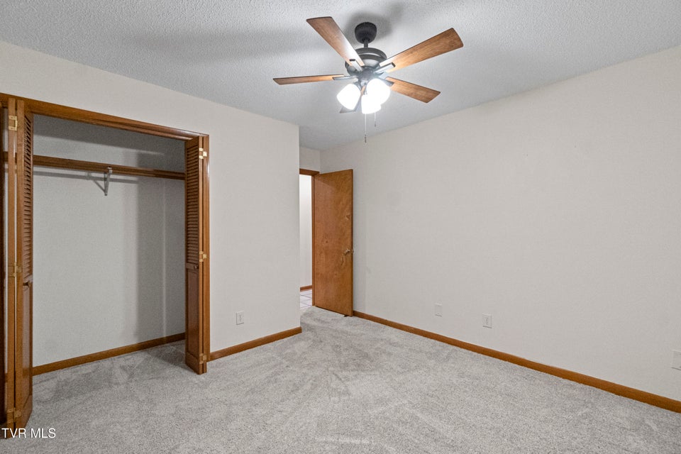 Photo #28: 35 Alpine Cove