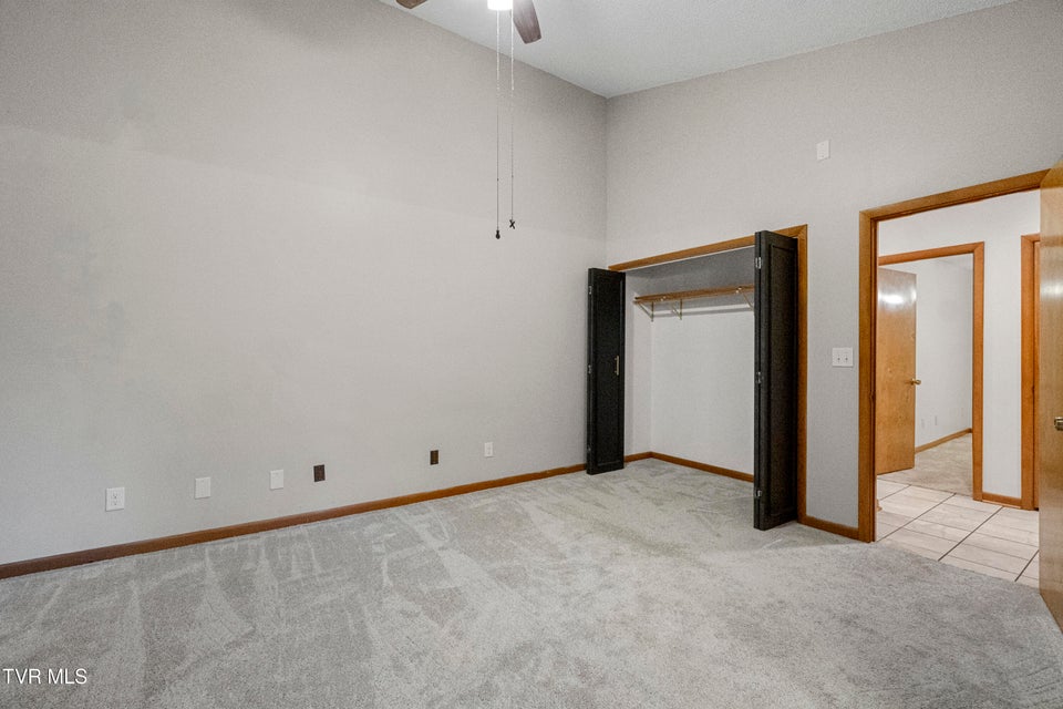 Photo #33: 35 Alpine Cove