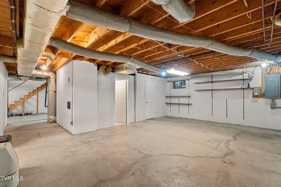 Photo #46: 35 Alpine Cove