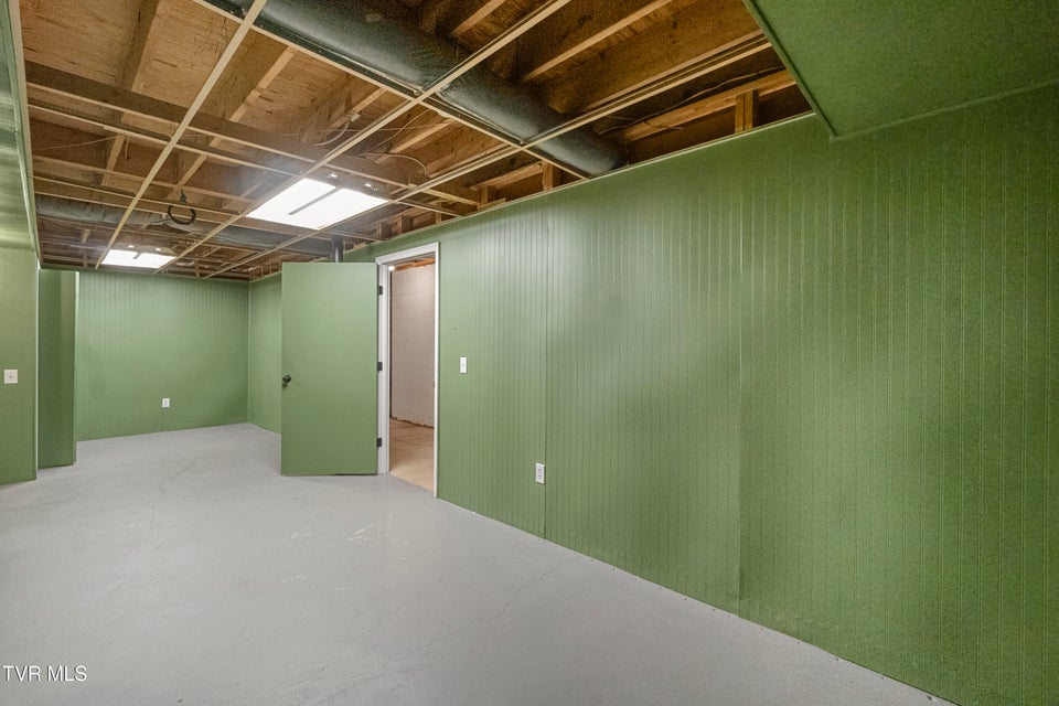 Photo #48: 35 Alpine Cove