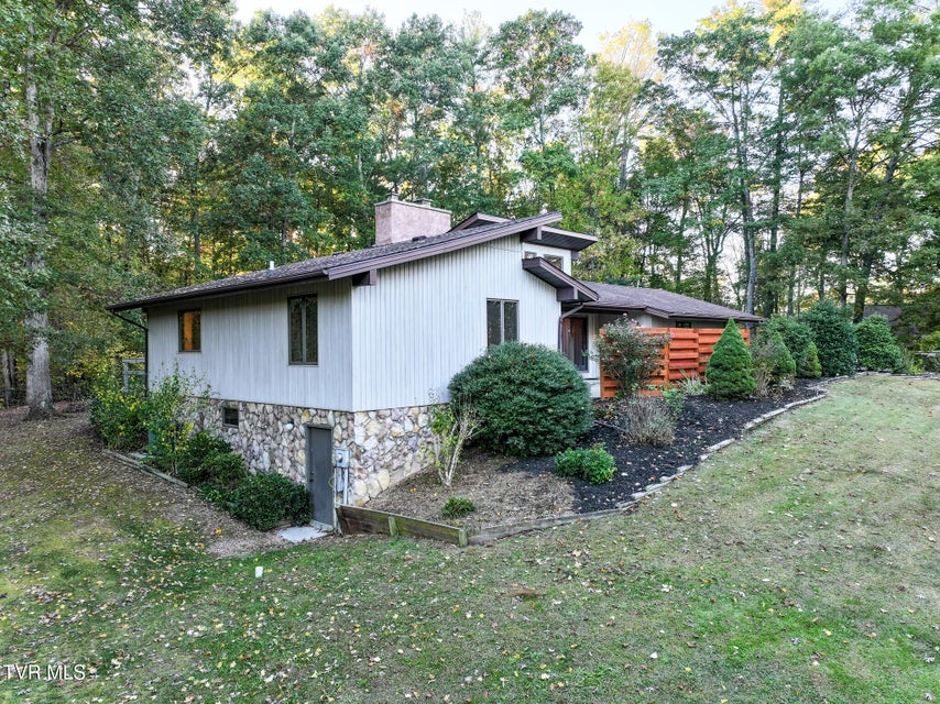 Photo #62: 35 Alpine Cove