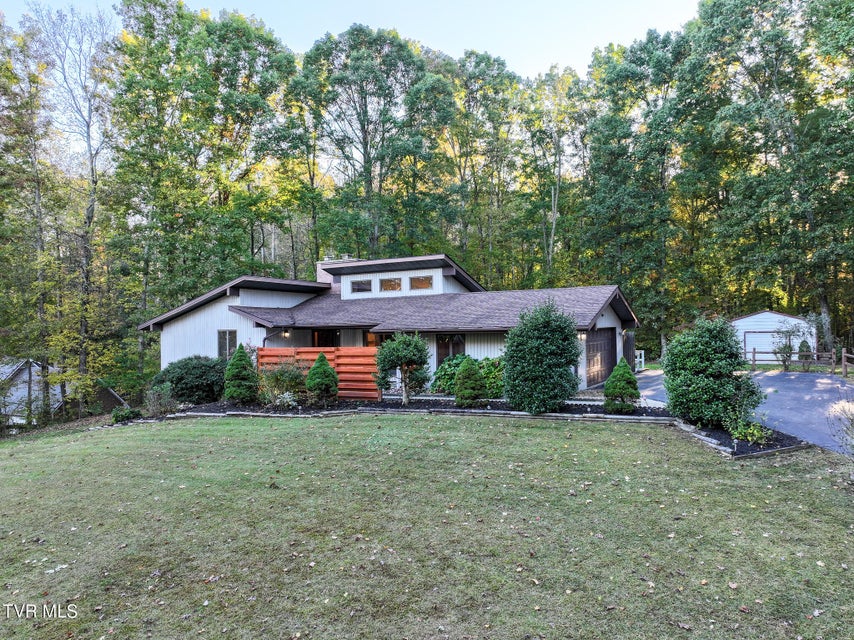 Photo #67: 35 Alpine Cove