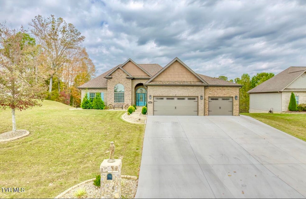 Photo #2: 469 Grovemont Place