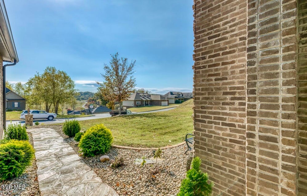 Photo #25: 469 Grovemont Place