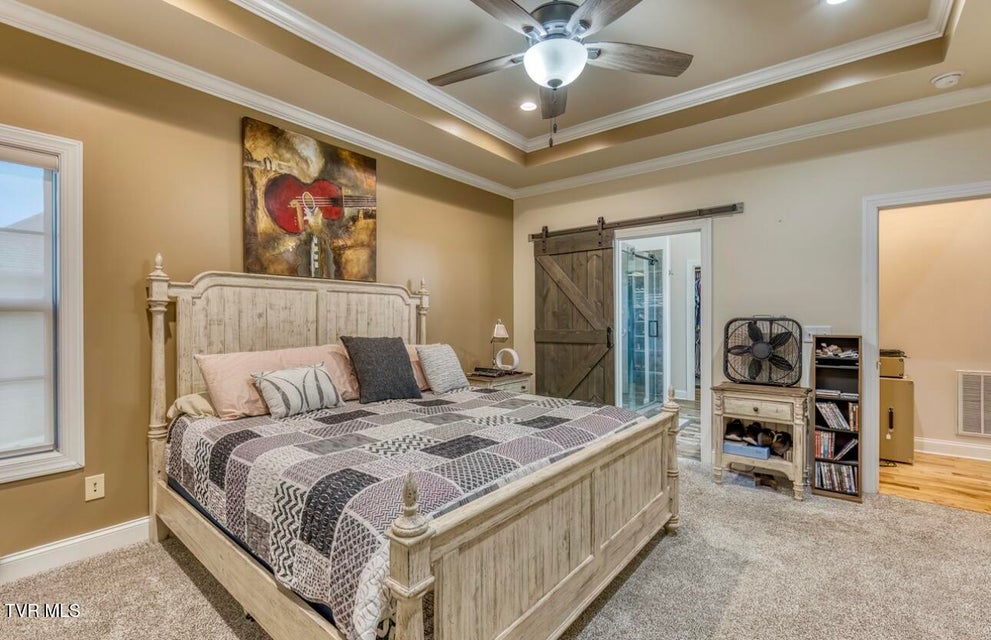 Photo #37: 469 Grovemont Place