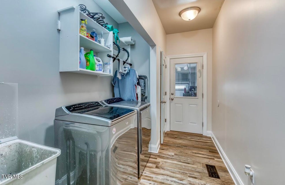 Photo #48: 469 Grovemont Place