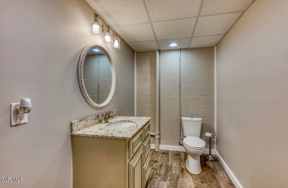 Photo #54: 469 Grovemont Place