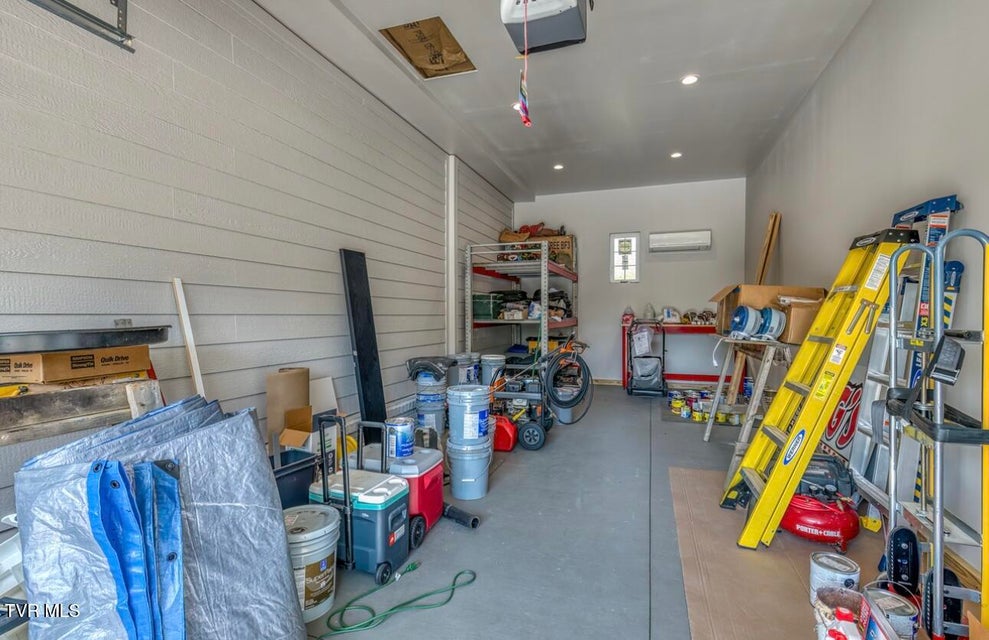 Photo #59: 469 Grovemont Place