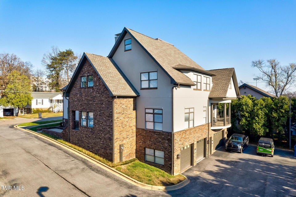 Photo #5: 4624 Chambliss Avenue