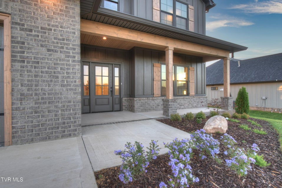 Photo #4: 34 Glaze Farm Way