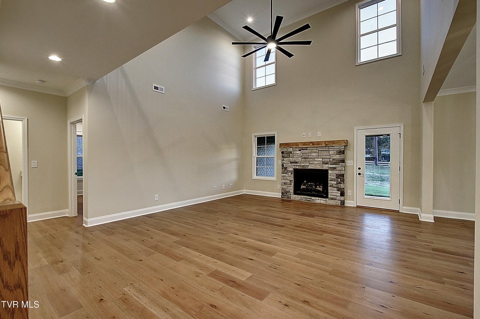 Photo #8: 34 Glaze Farm Way