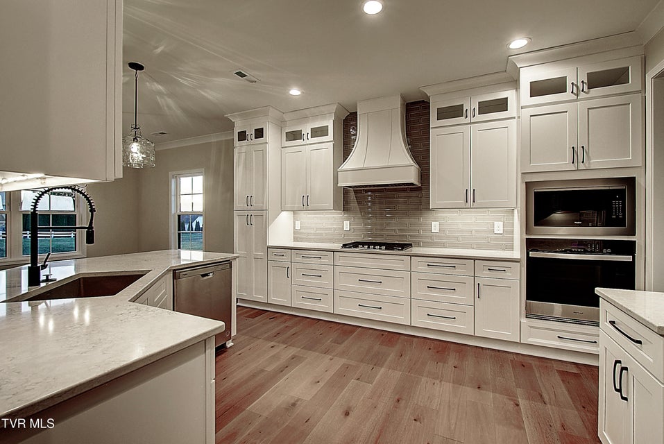 Photo #13: 34 Glaze Farm Way