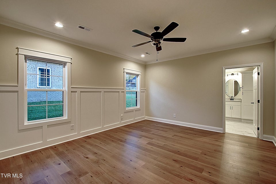 Photo #19: 34 Glaze Farm Way