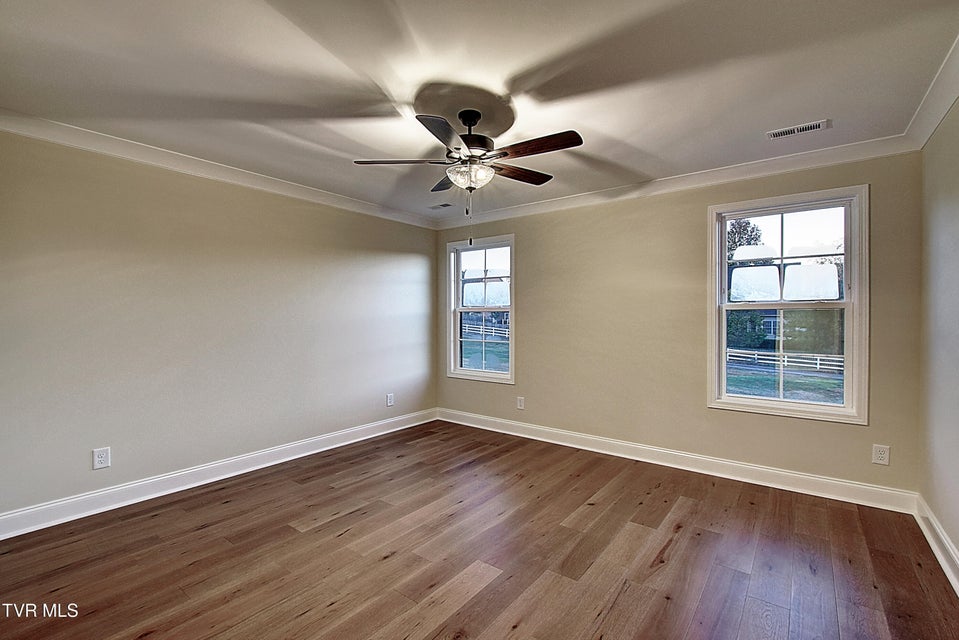 Photo #30: 34 Glaze Farm Way