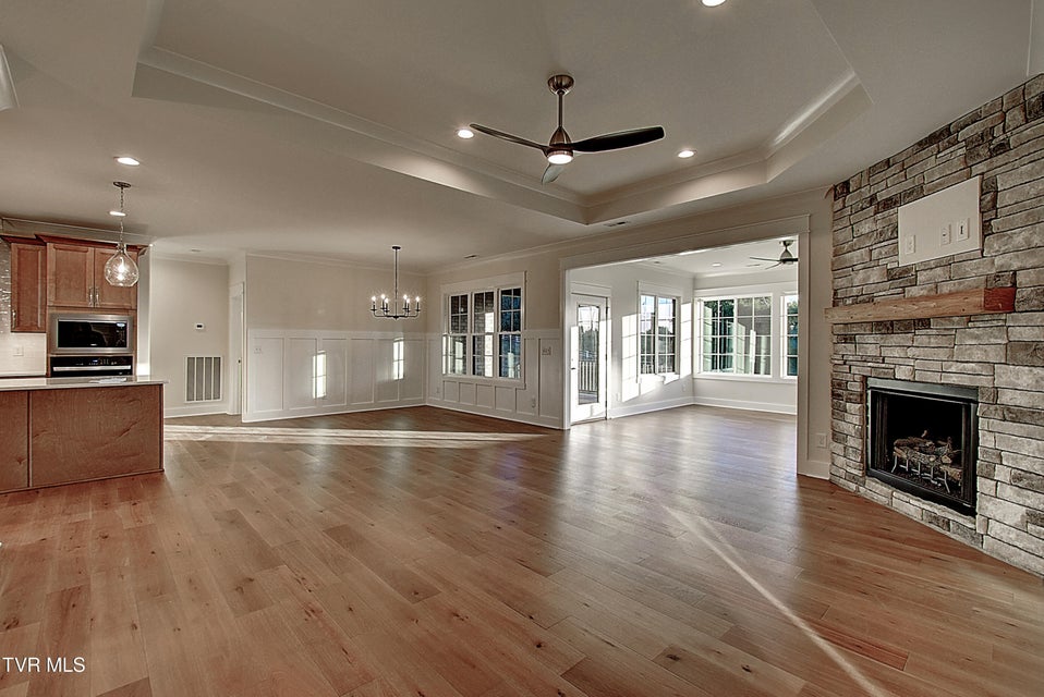 Photo #5: 60 Glaze Farm Way